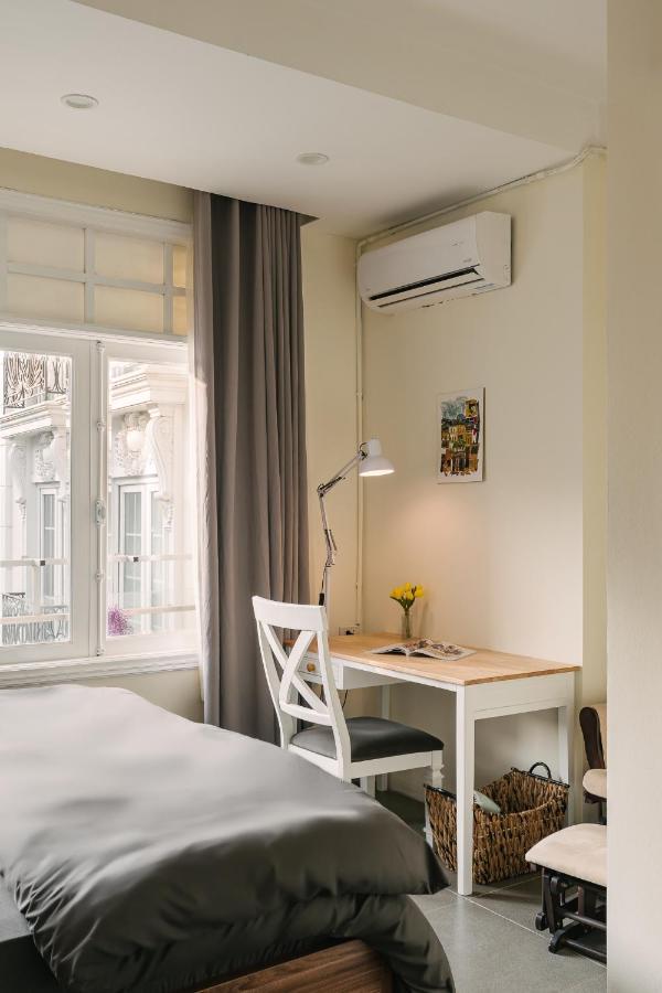 Delapong Homestay - 50M To Hoan Kiem Lake Hanoï Extérieur photo