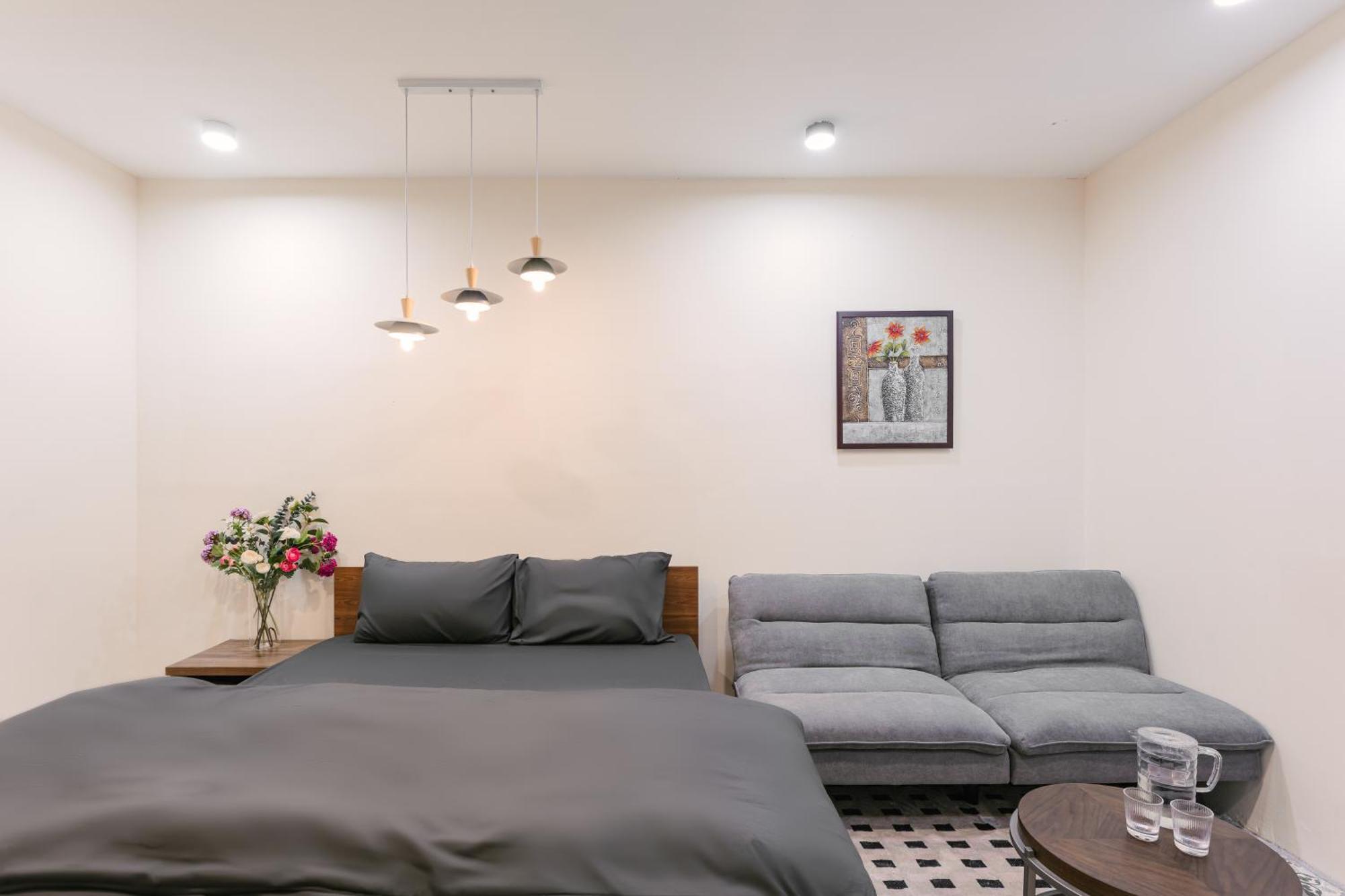 Delapong Homestay - 50M To Hoan Kiem Lake Hanoï Extérieur photo